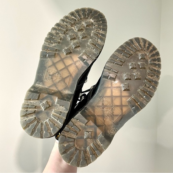 Dr Martens 1460 Danubio Black Leather Lace Up Boots Alien Hardware 8 Eye Size 9 - Picture 10 of 11